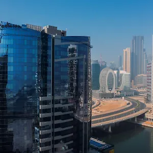 Radisson Blu Hotel, Canal View Дубай